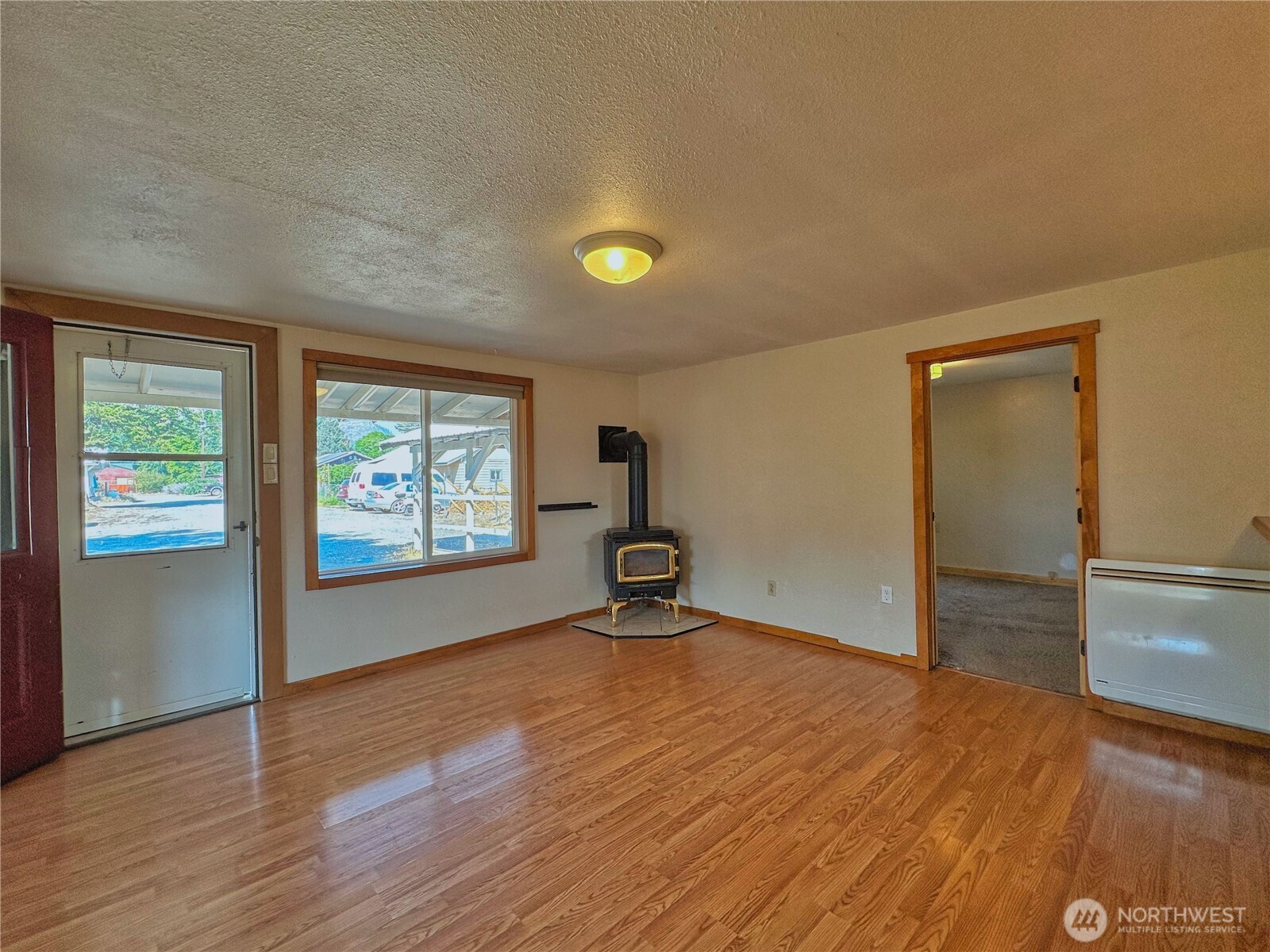 1211 Hughes Lane Property Photo 7