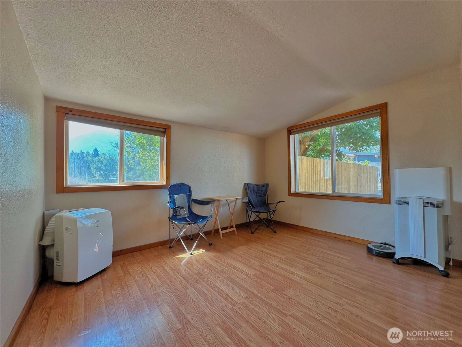 1211 Hughes Lane Property Photo 9