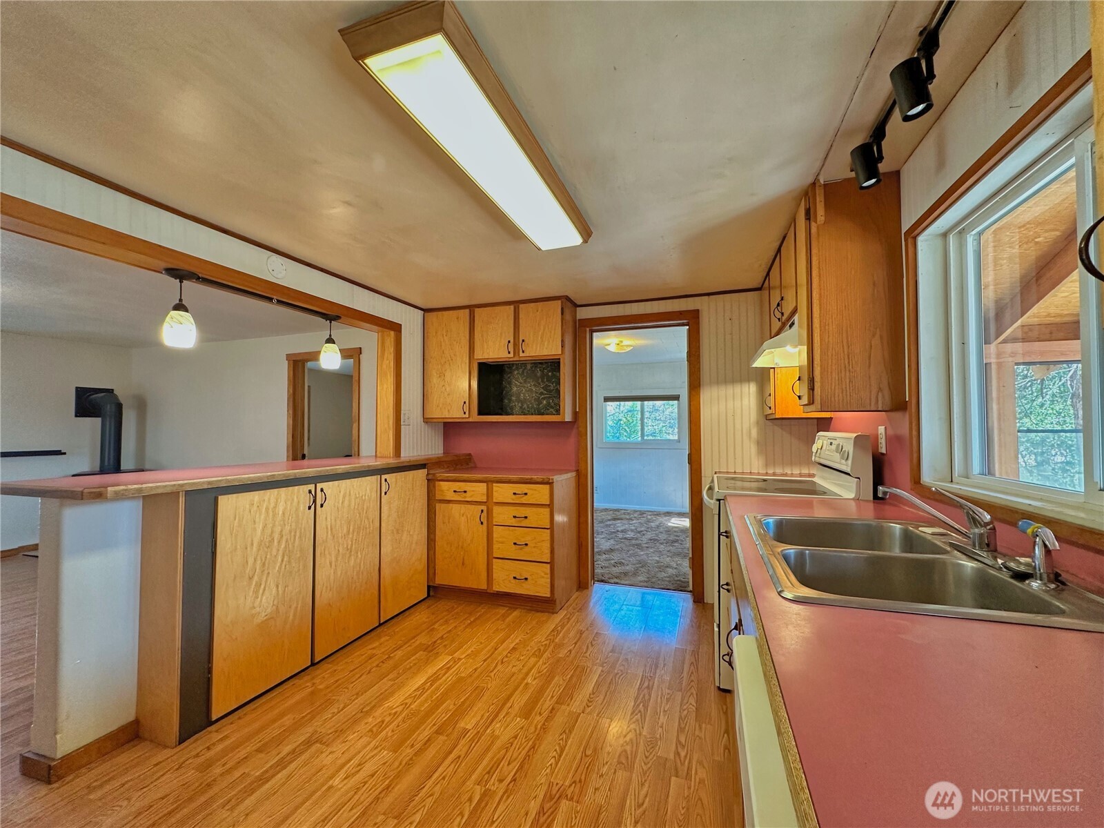 1211 Hughes Lane Property Photo 11