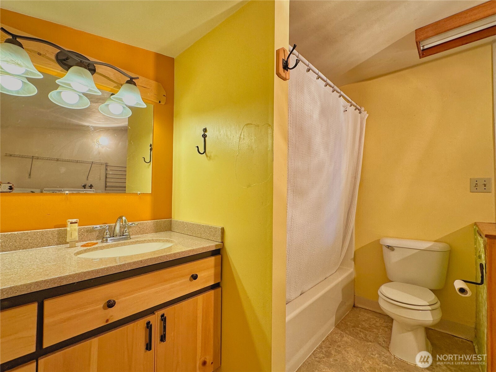 1211 Hughes Lane Property Photo 15