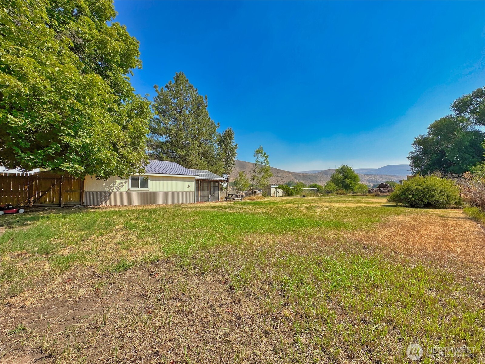 1211 Hughes Lane Property Photo 24
