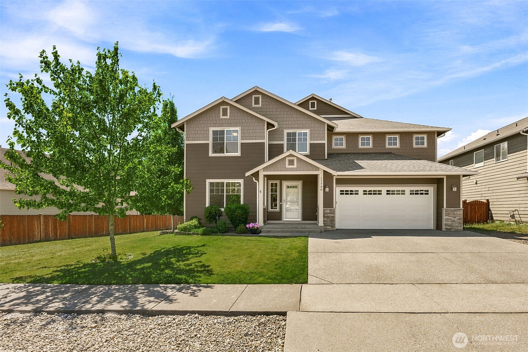 17700 82nd Drive Property Photo 1
