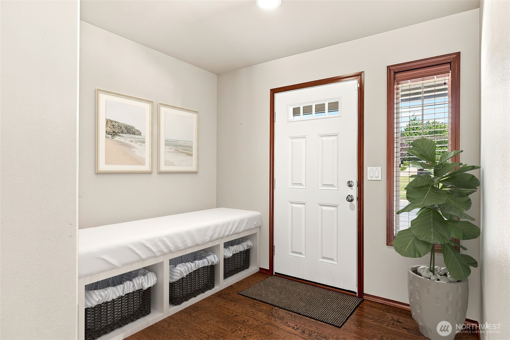 17700 82nd Drive Property Photo 3