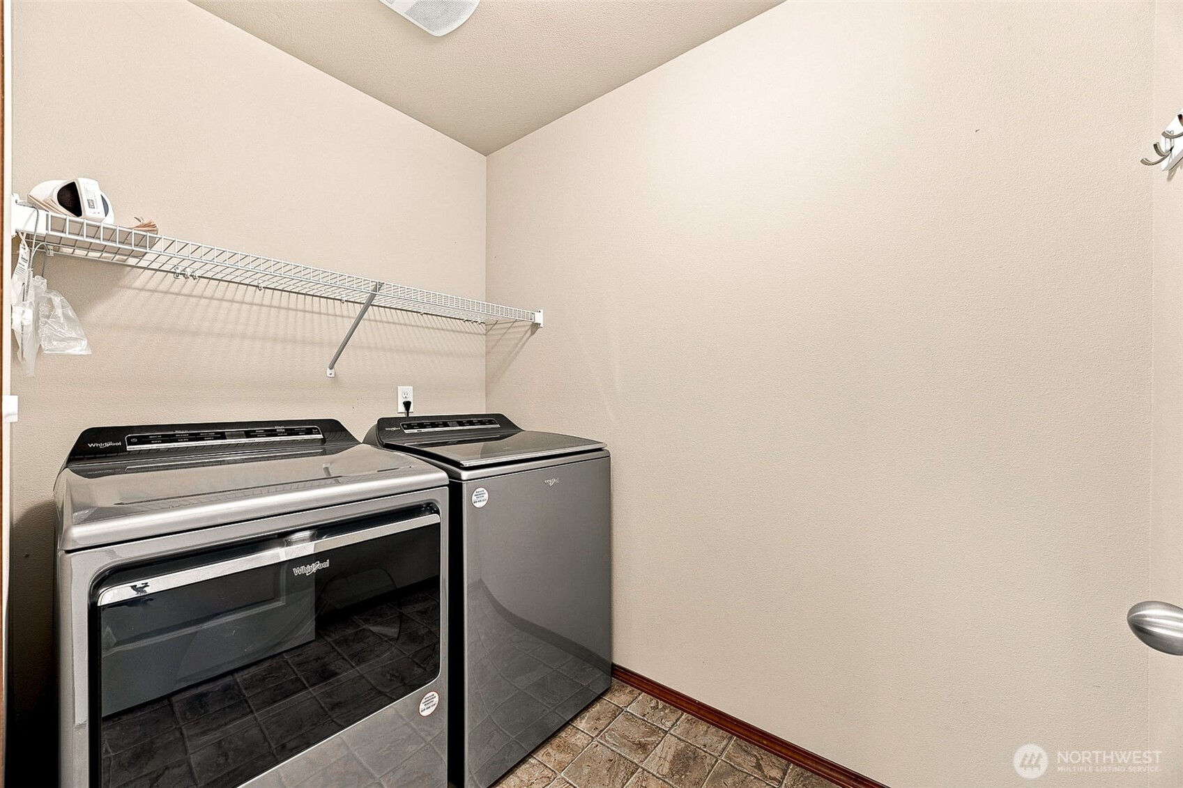 17700 82nd Drive Property Photo 18