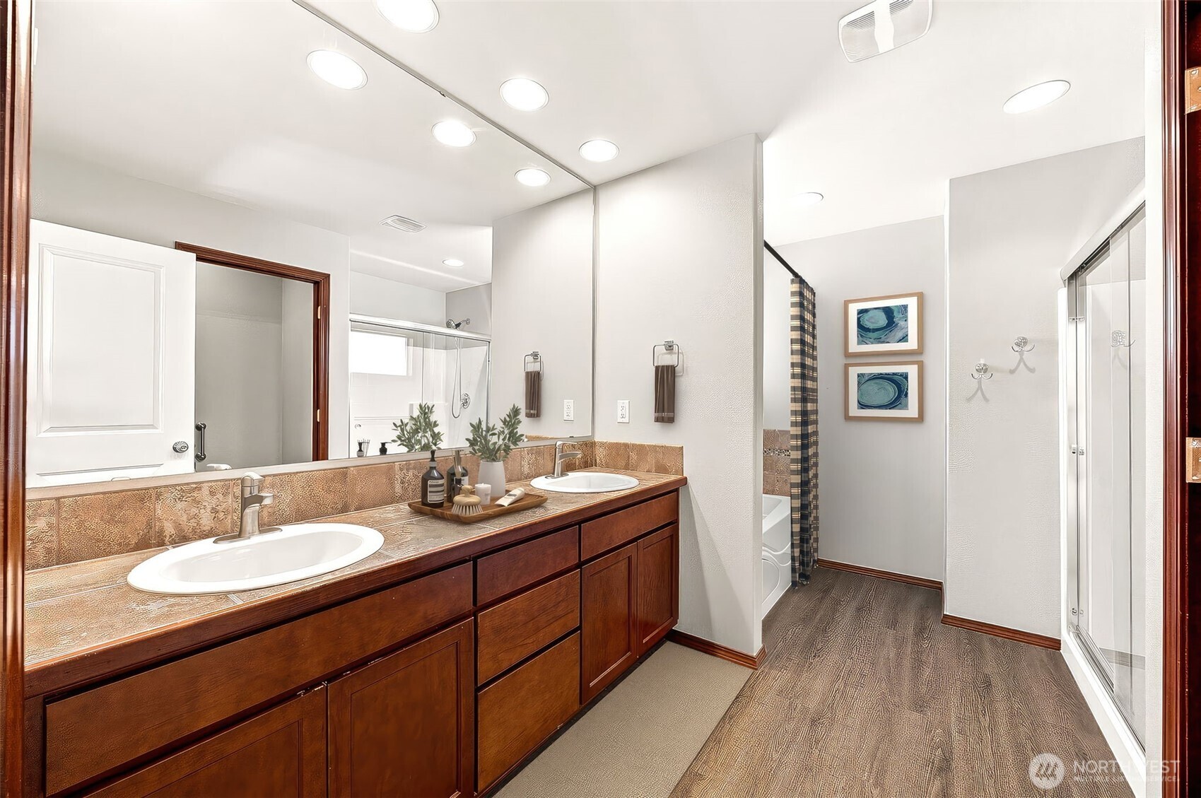 17700 82nd Drive Property Photo 24