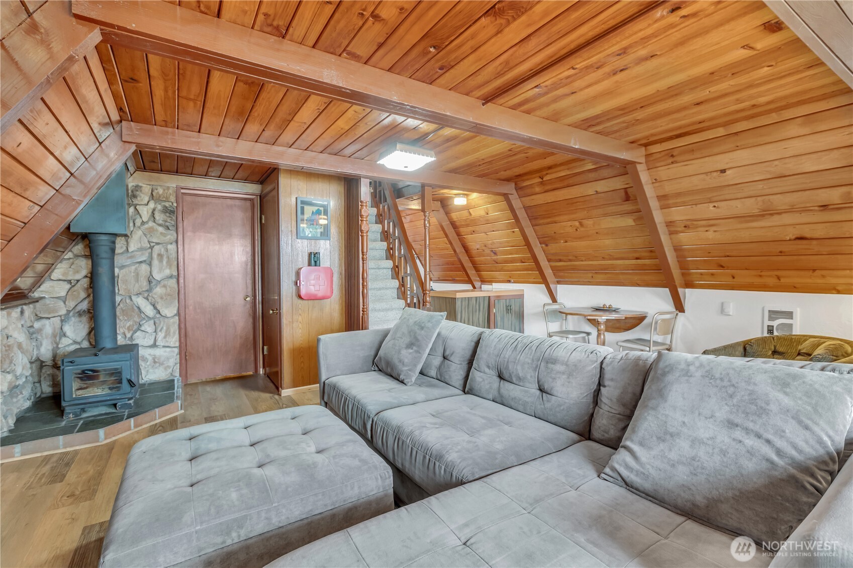640 E Rauschert Road Property Photo 10