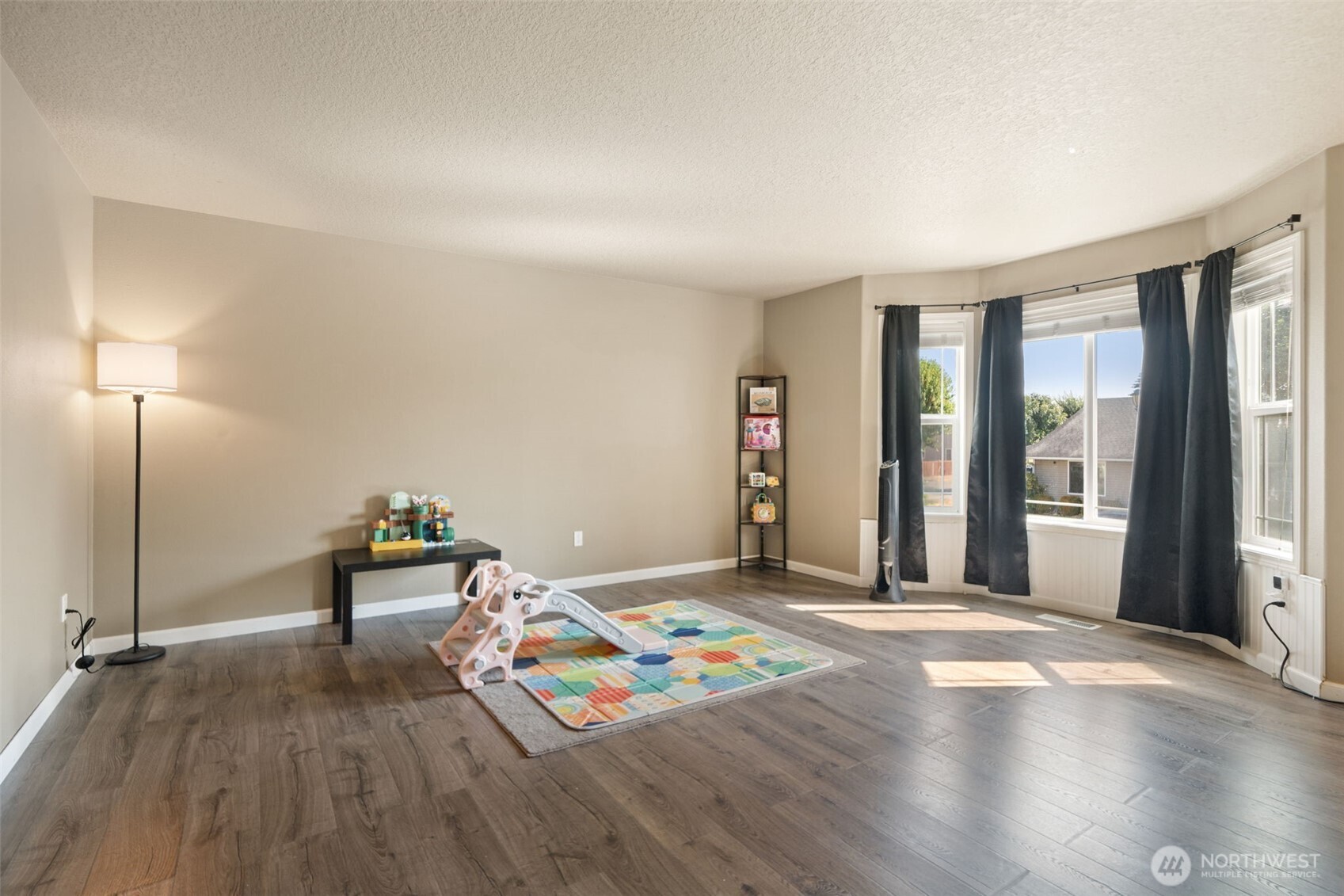3319 Bali Street Property Photo 3