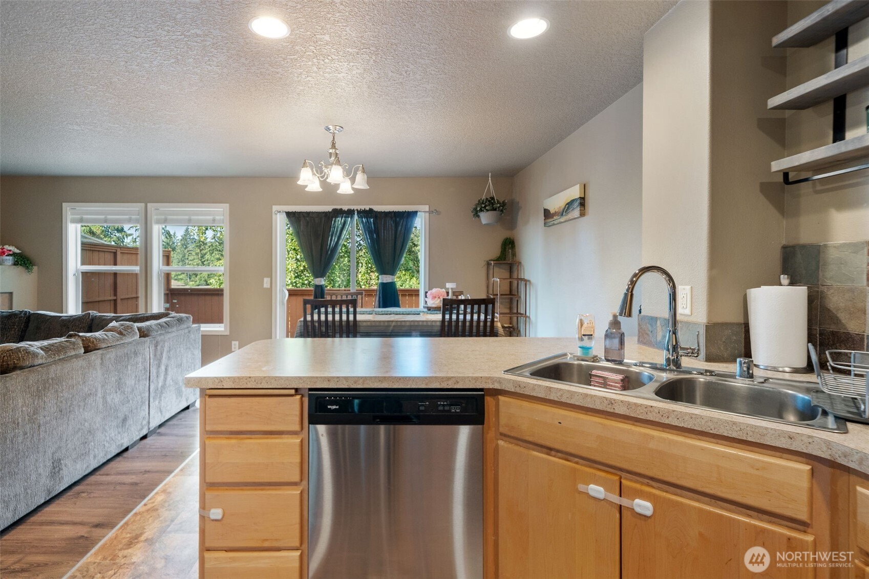 3319 Bali Street Property Photo 7