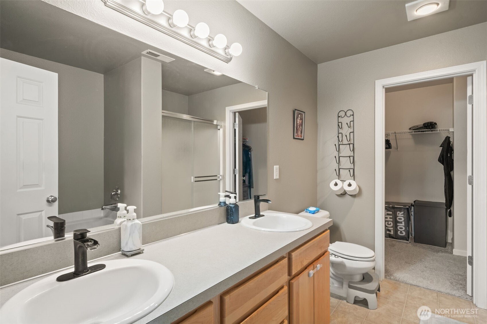 3319 Bali Street Property Photo 20