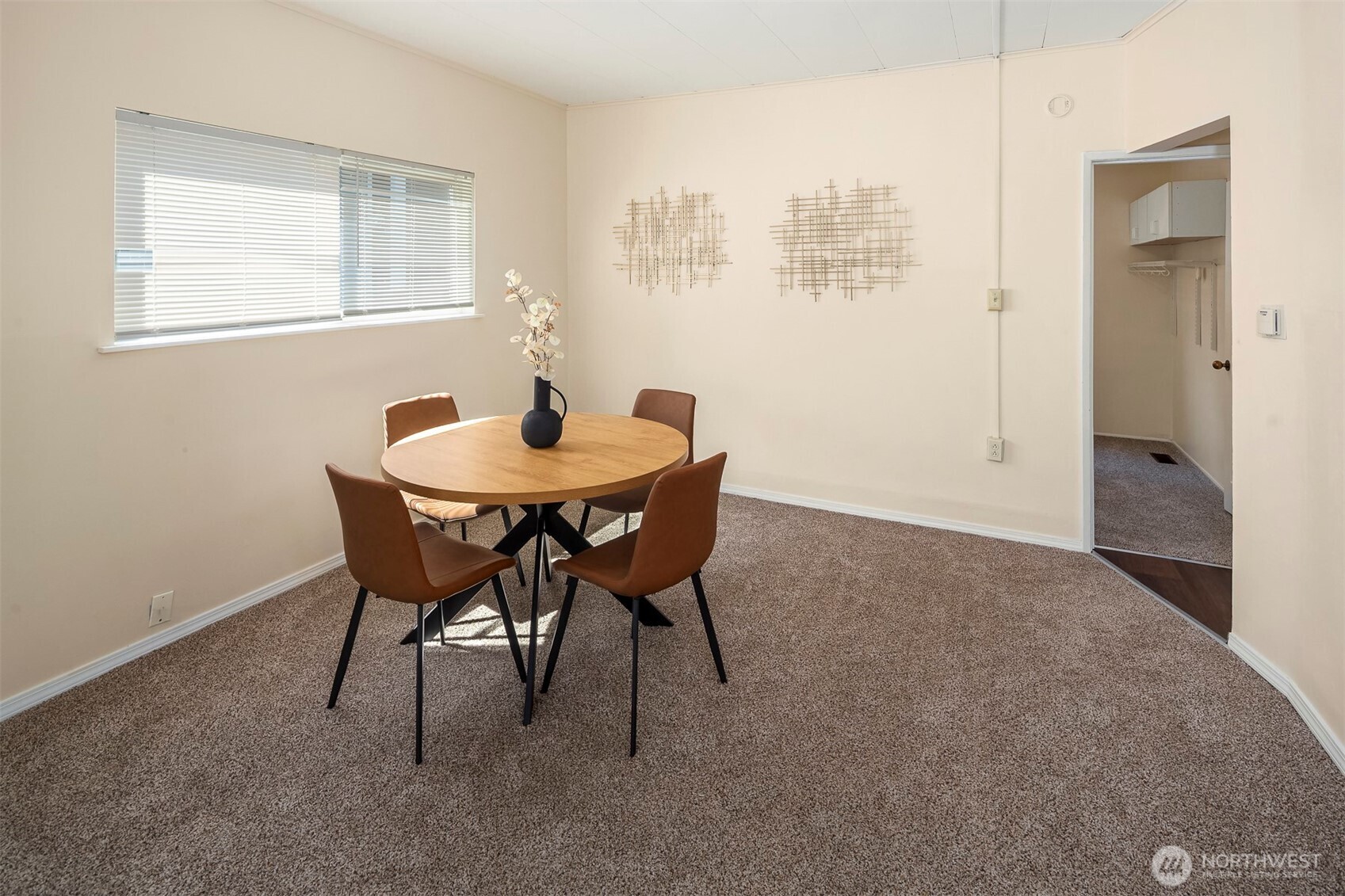 332 Ne 50th Street Property Photo 6