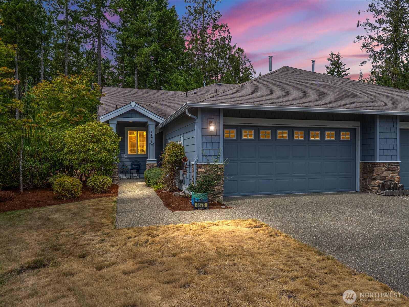 4678 Strathmore Circle Property Photo 2