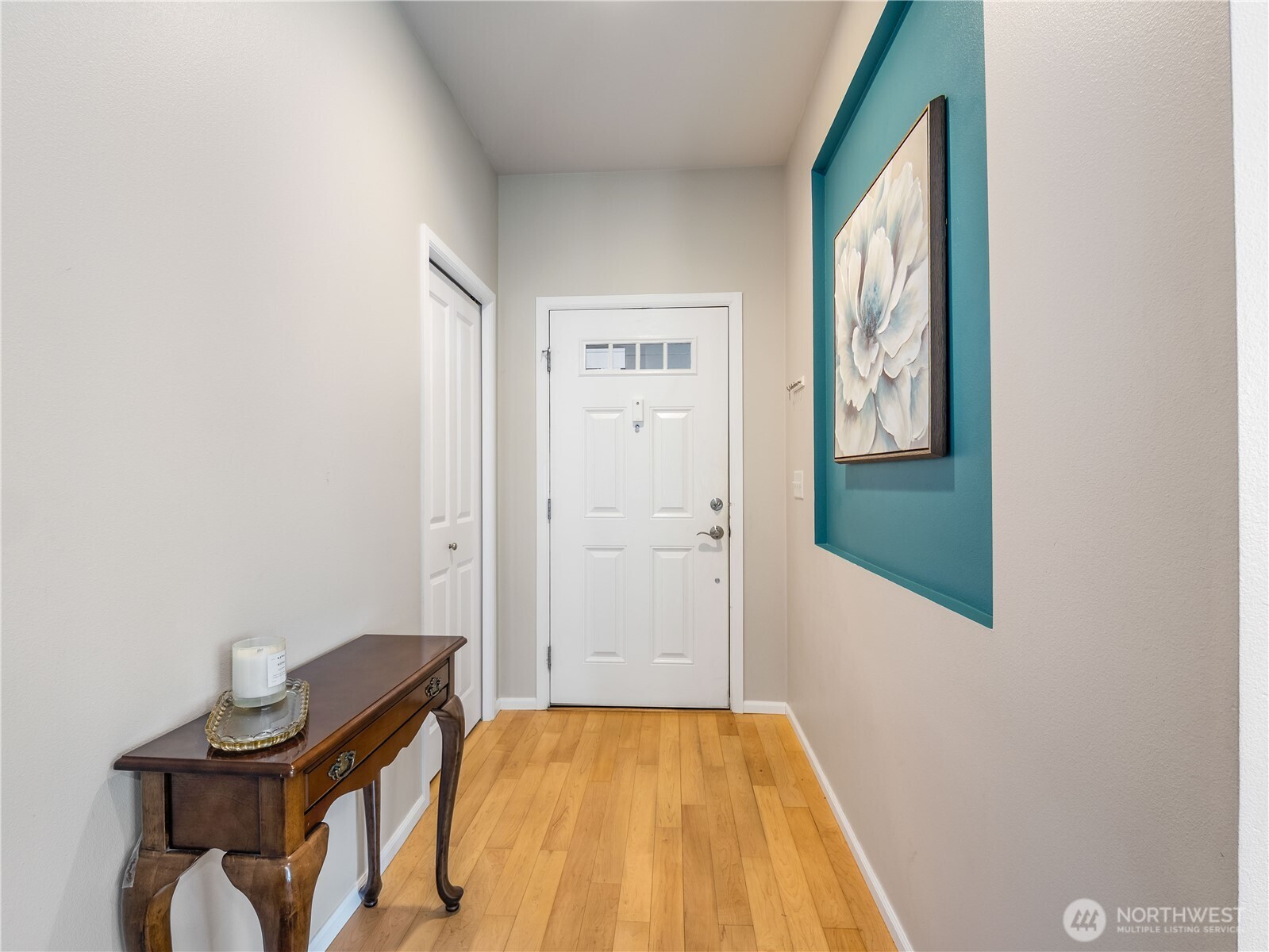 4678 Strathmore Circle Property Photo 6