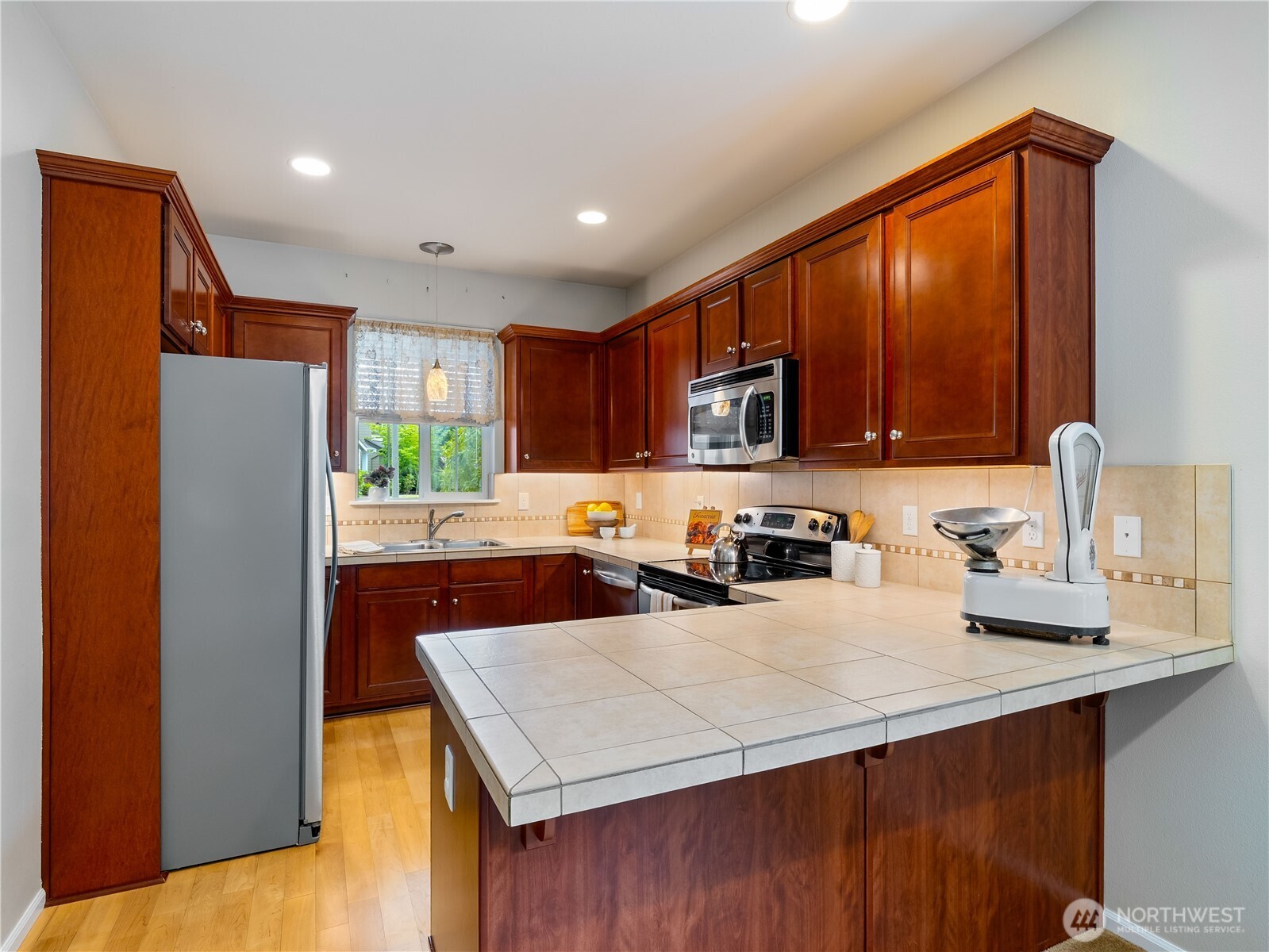4678 Strathmore Circle Property Photo 13