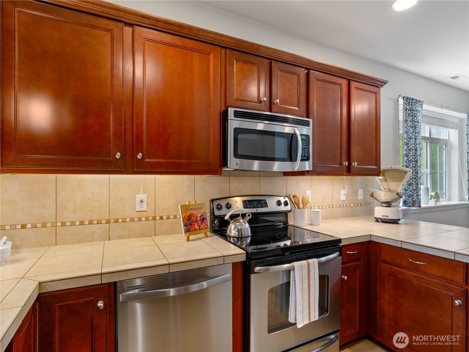 4678 Strathmore Circle Property Photo 15