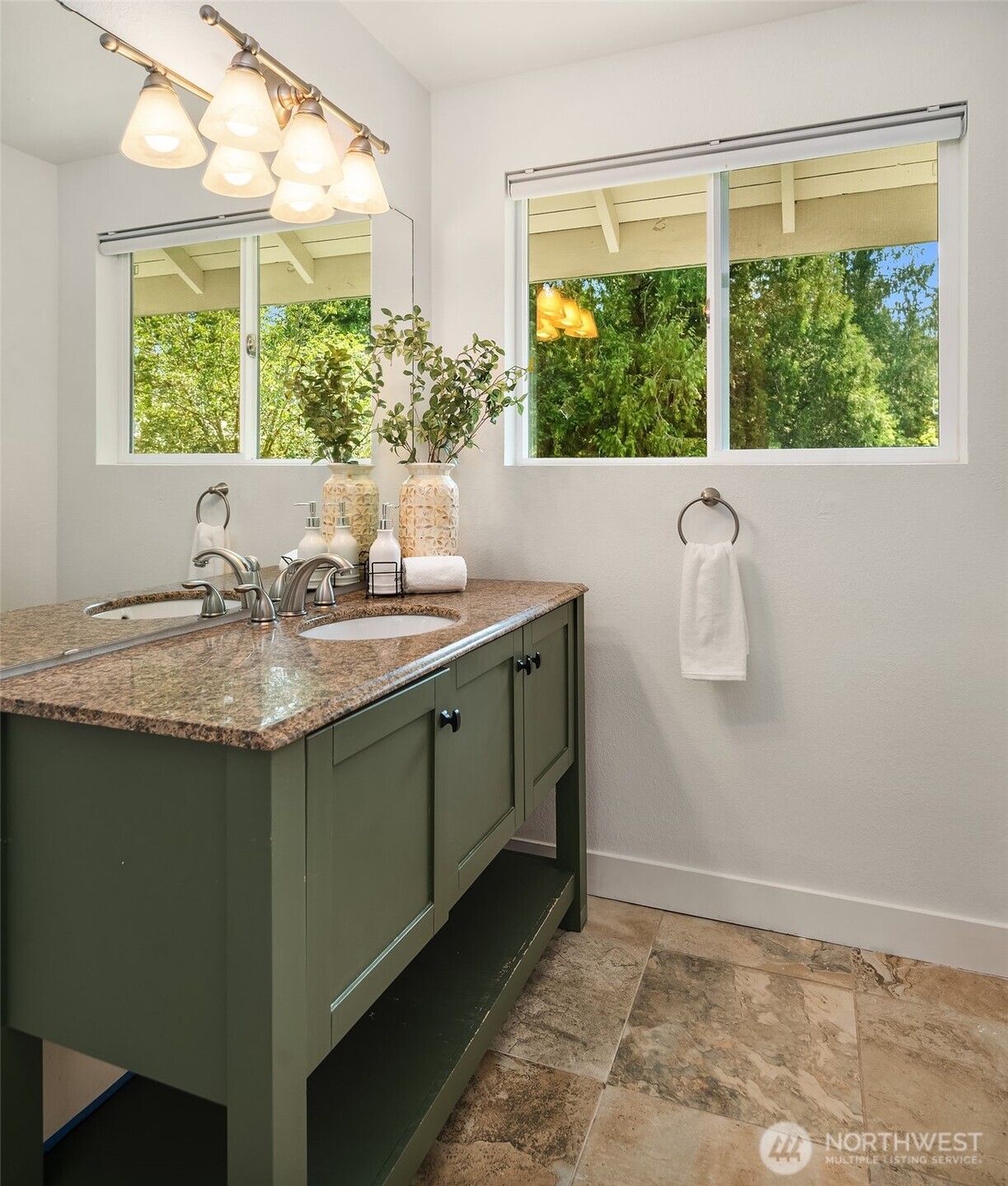 11517 Tyler Place Property Photo 15