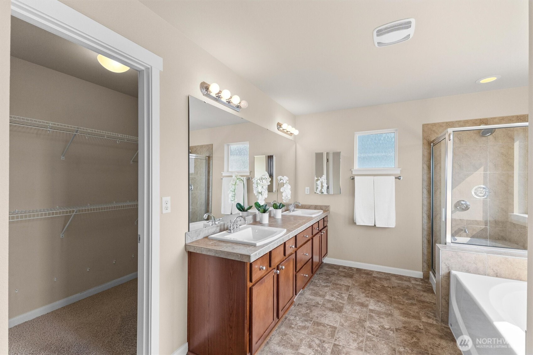 1008 81st Drive Property Photo 23