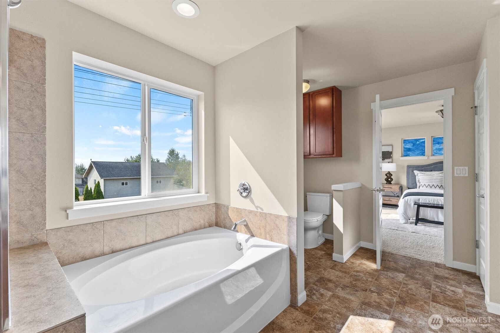 1008 81st Drive Property Photo 24