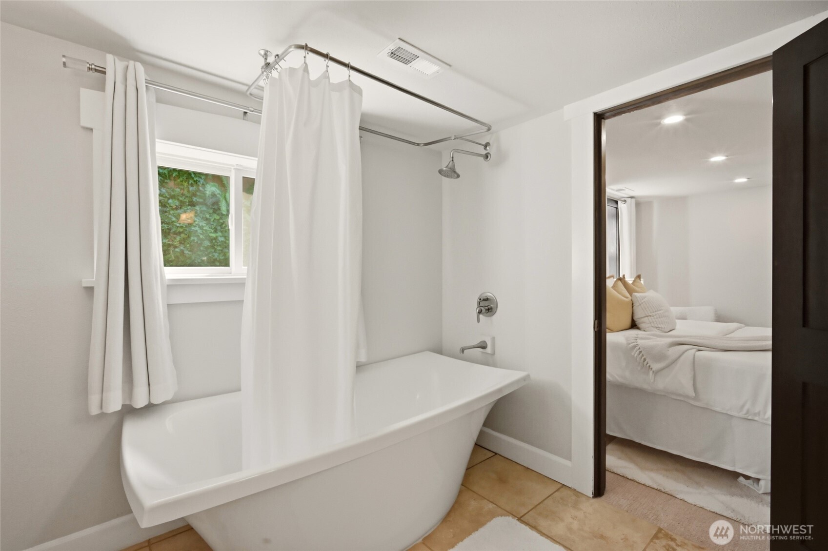 2716 Warren Avenue Property Photo 28