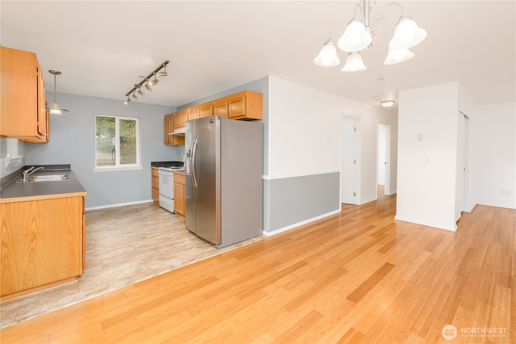 2419 Arbutus Ln Property Photo 15