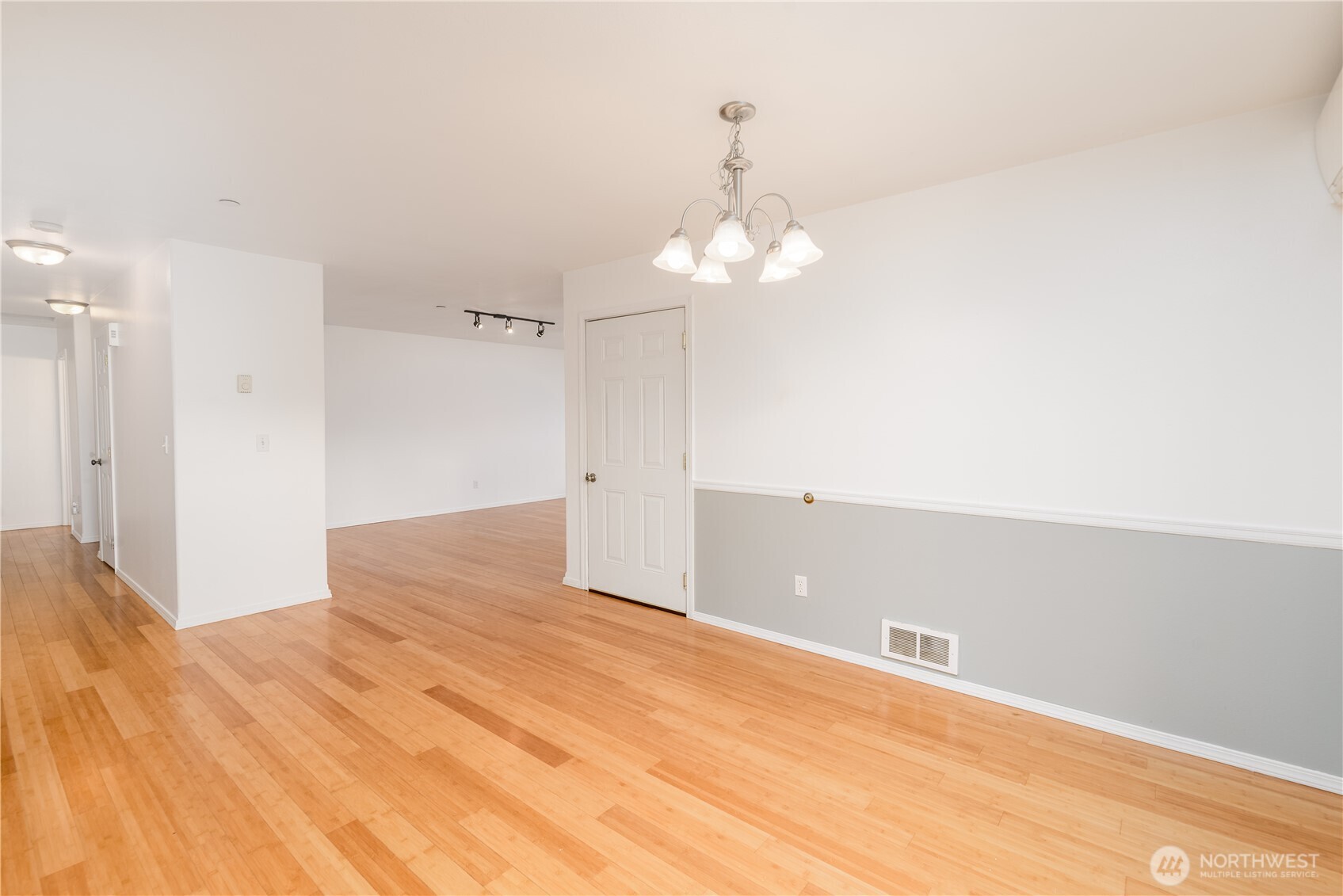 2419 Arbutus Ln Property Photo 16