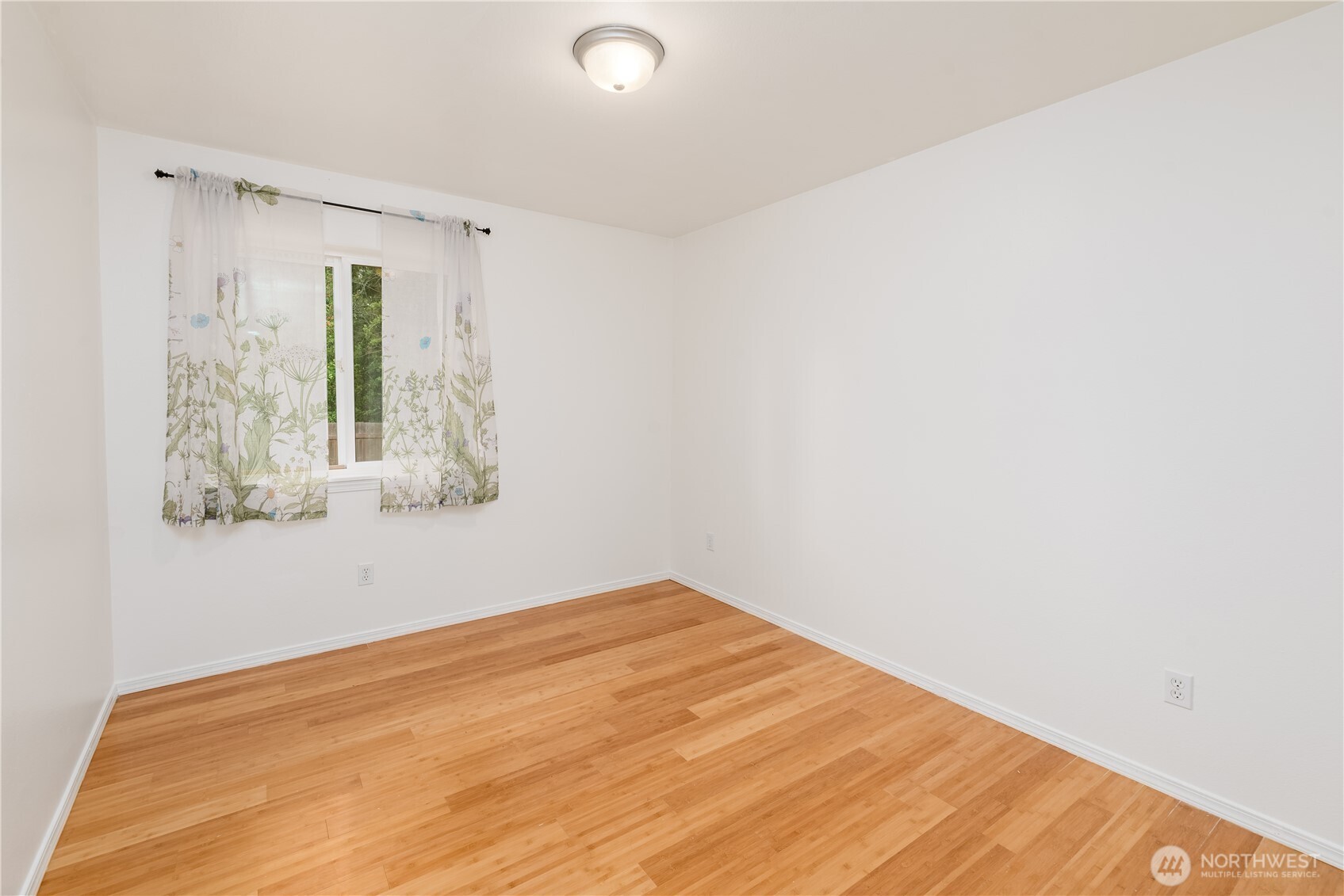 2419 Arbutus Ln Property Photo 20