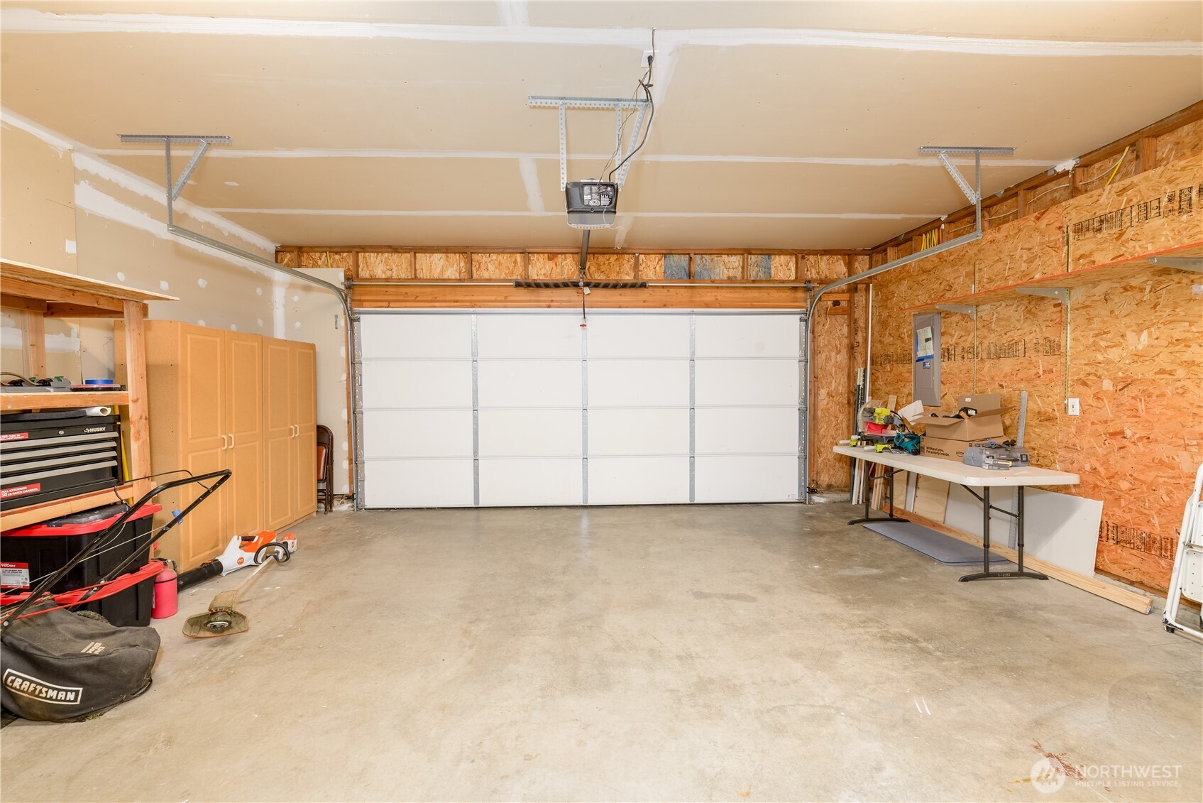 2419 Arbutus Ln Property Photo 30