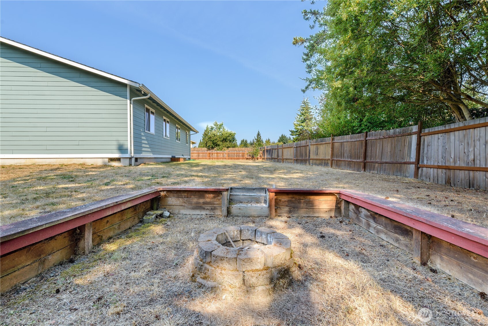 2419 Arbutus Ln Property Photo 32