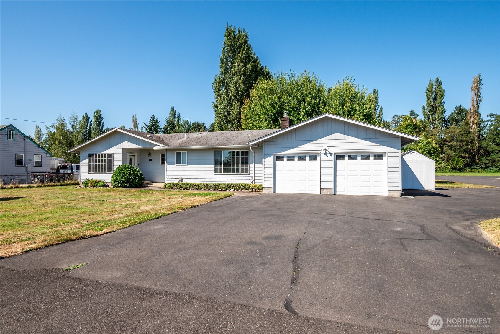 1425 33rd Avenue Property Photo 3