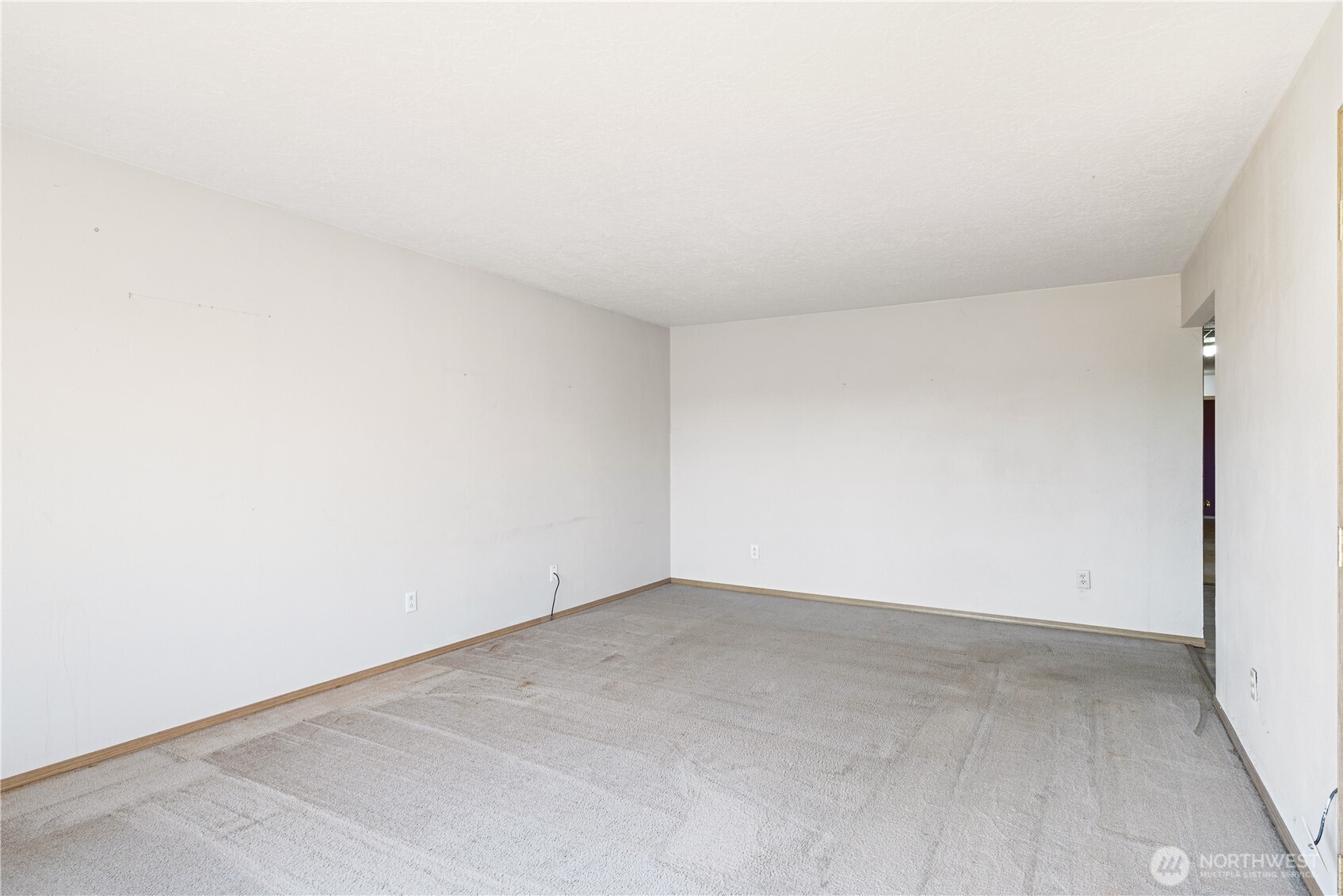1425 33rd Avenue Property Photo 5