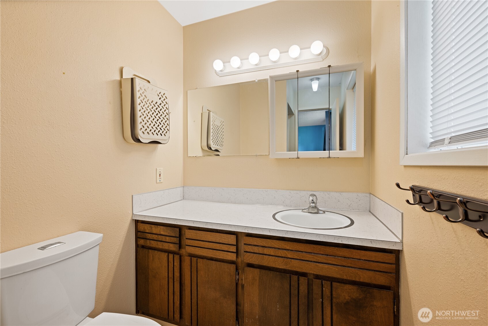 1425 33rd Avenue Property Photo 18