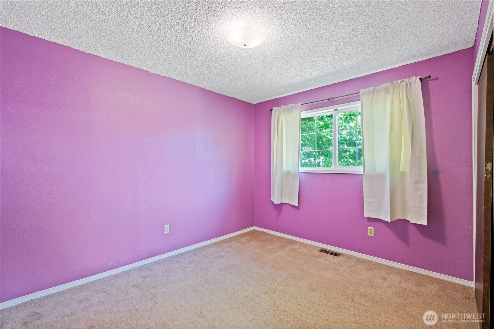 1425 33rd Avenue Property Photo 20