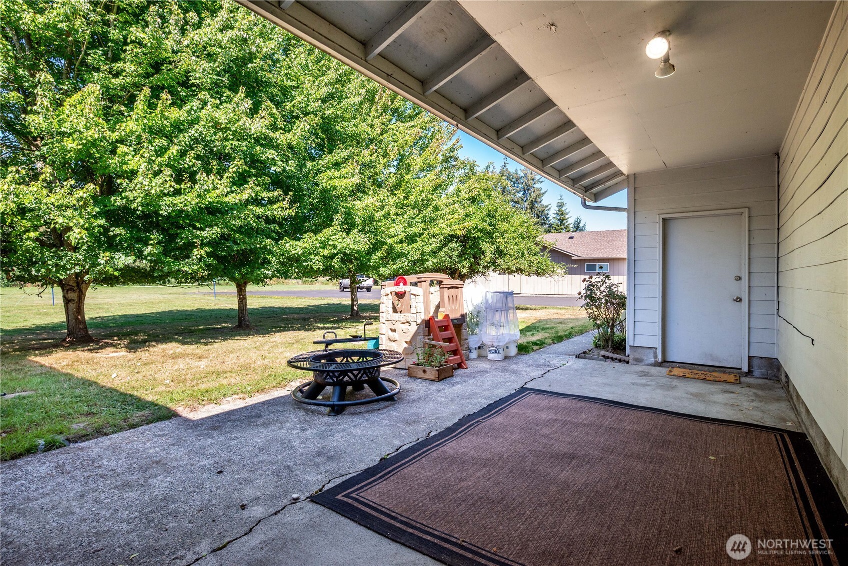 1425 33rd Avenue Property Photo 29