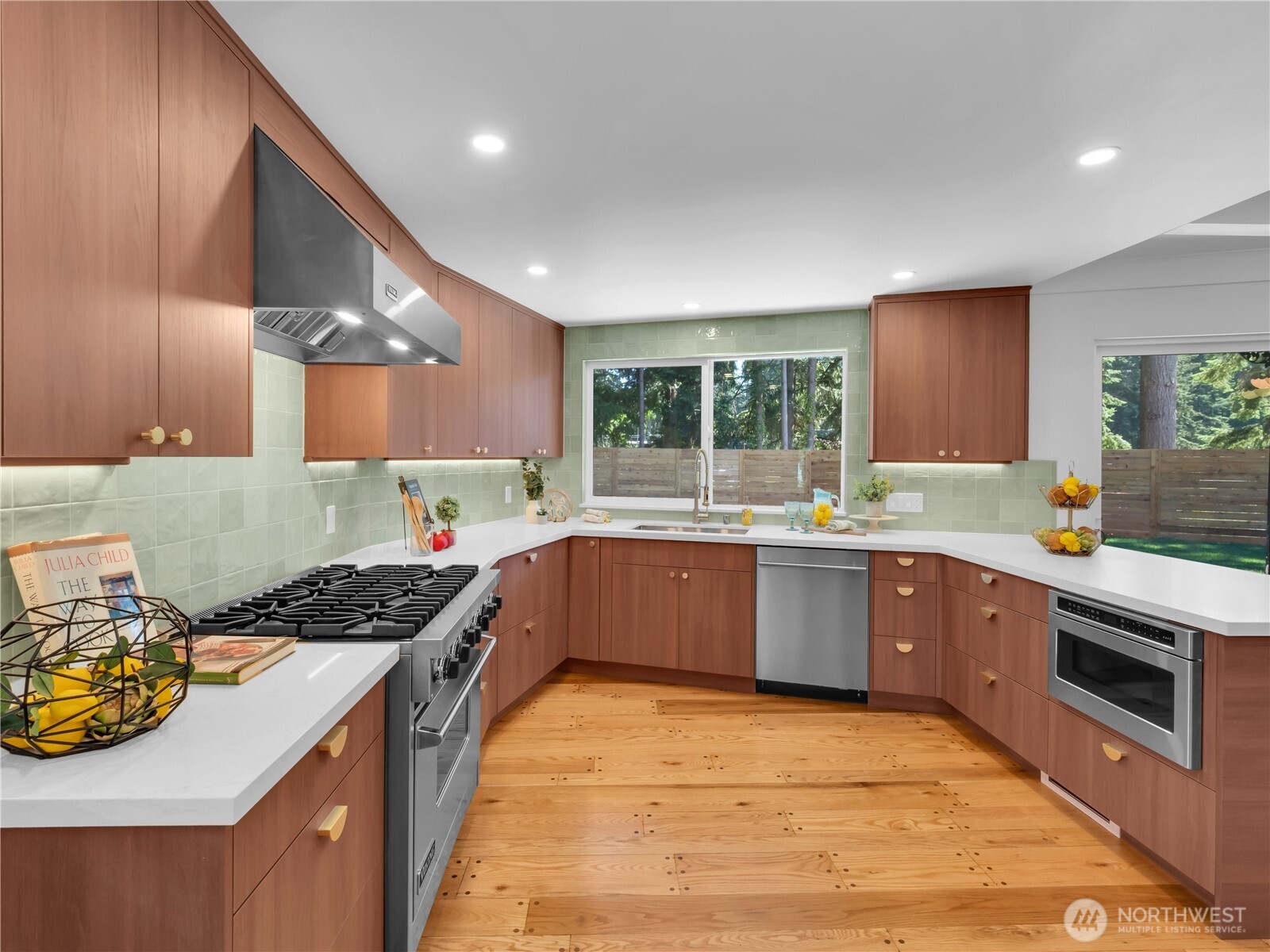 9616 242nd Place Property Photo 8
