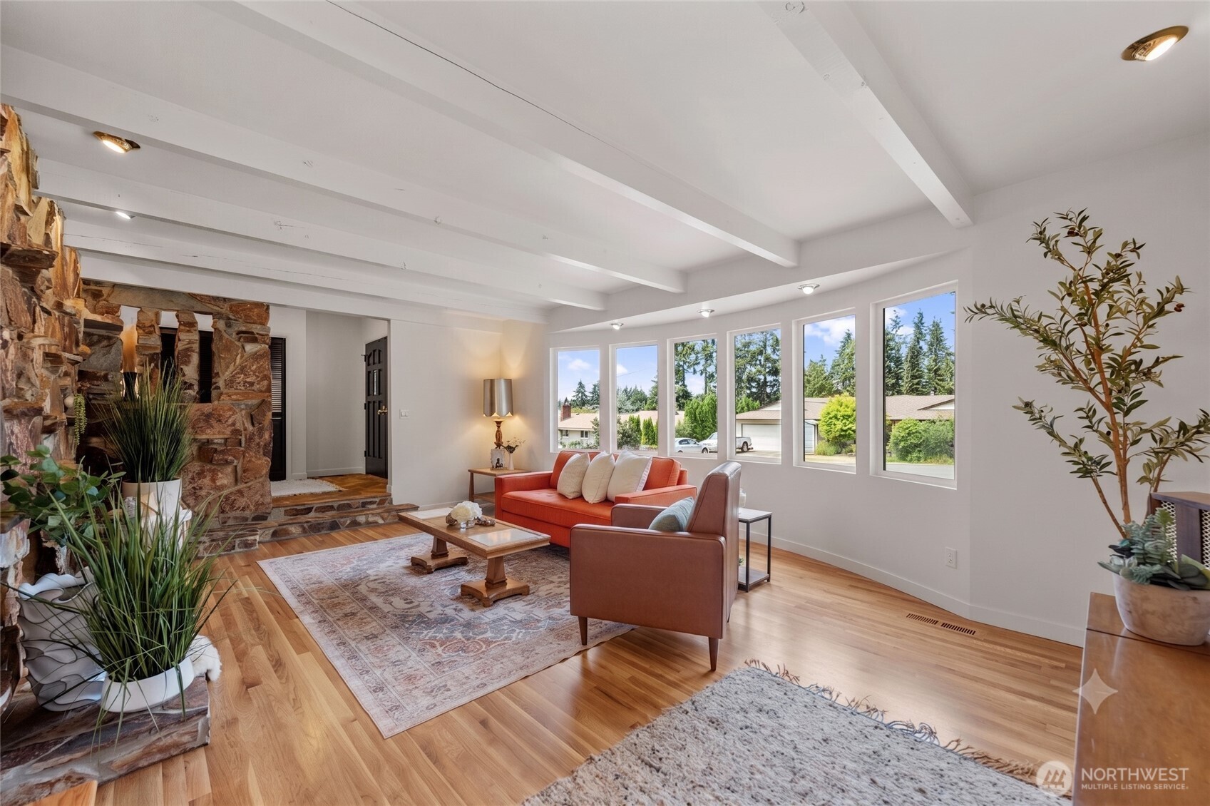 9616 242nd Place Property Photo 10