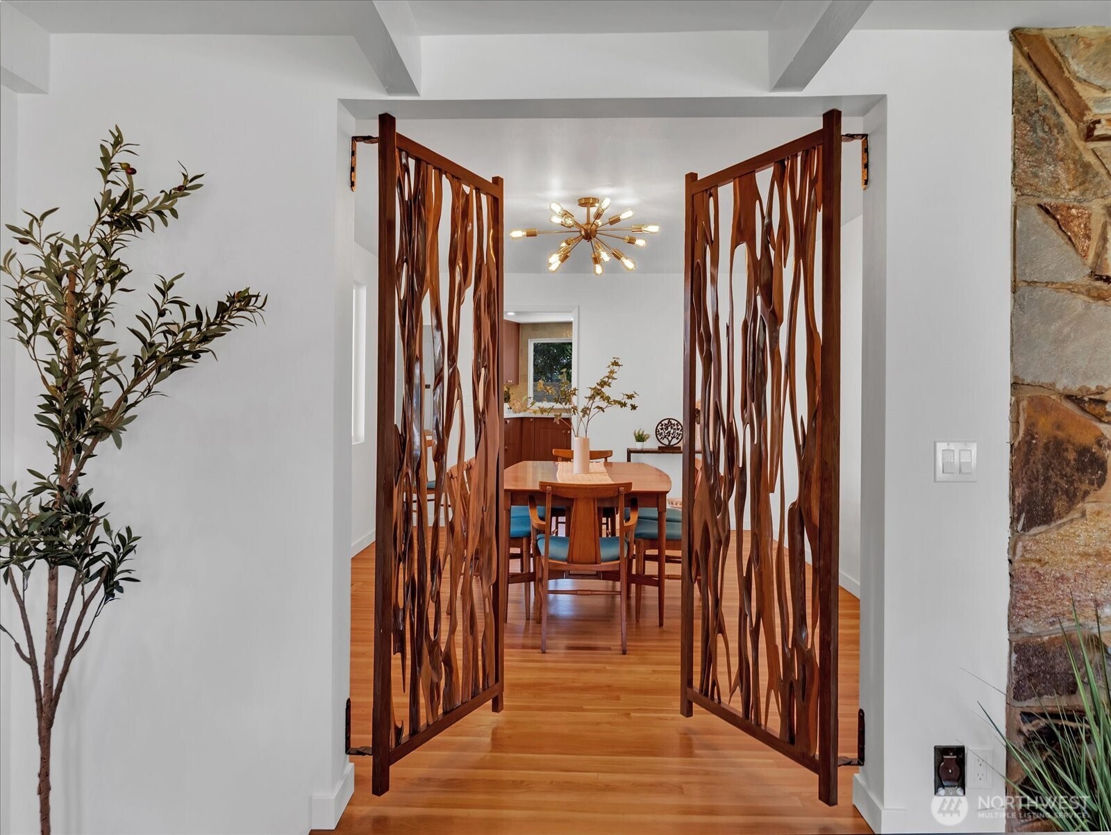 9616 242nd Place Property Photo 11