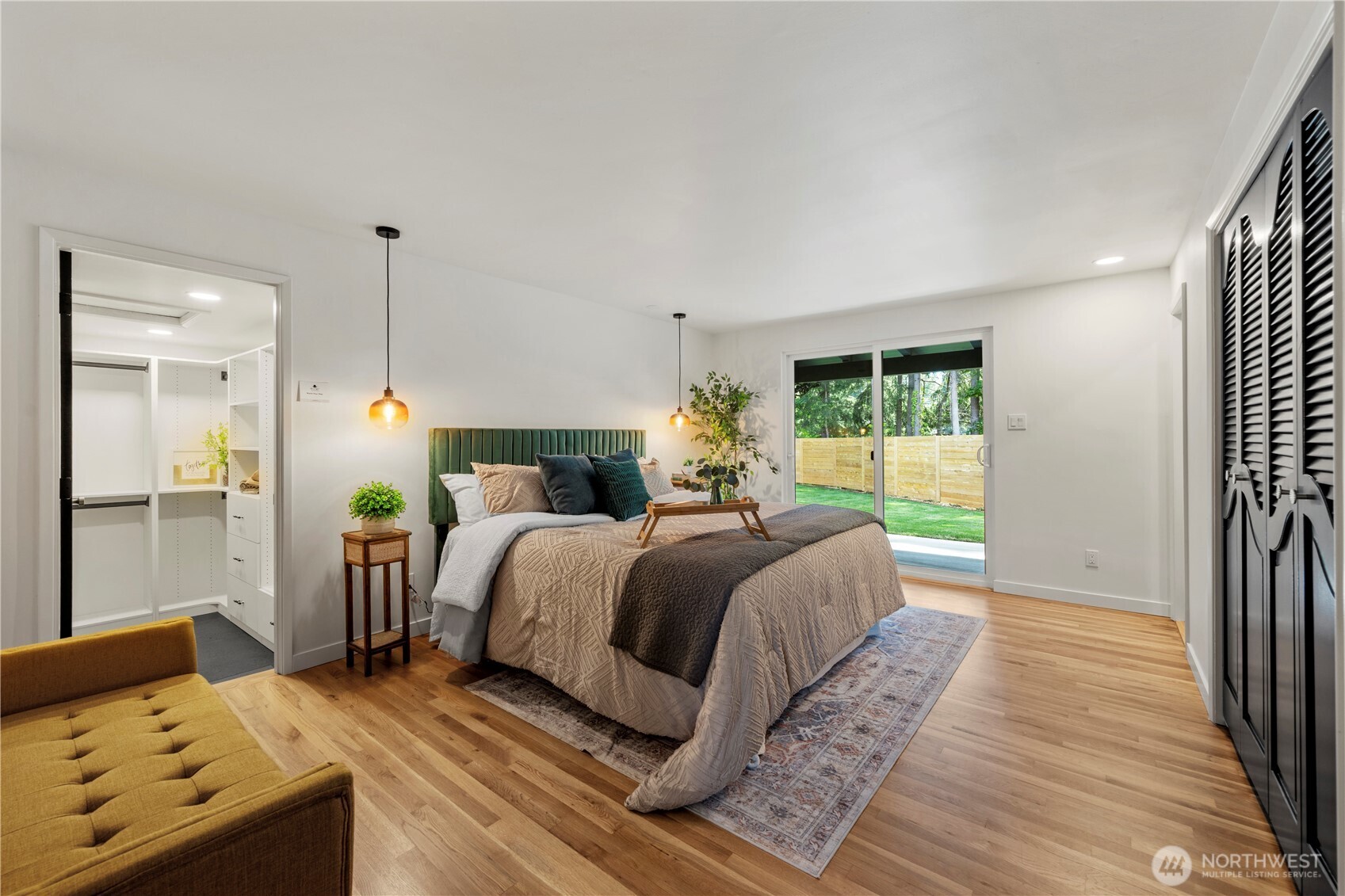 9616 242nd Place Property Photo 15