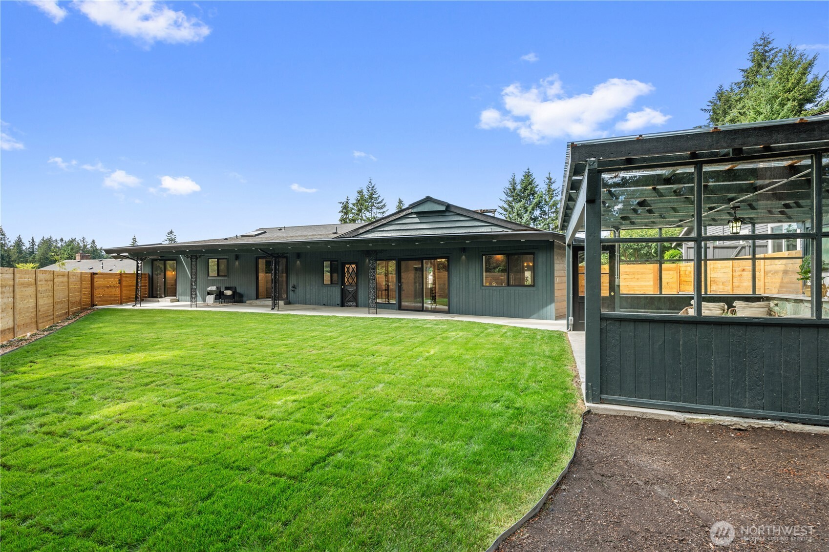 9616 242nd Place Property Photo 30