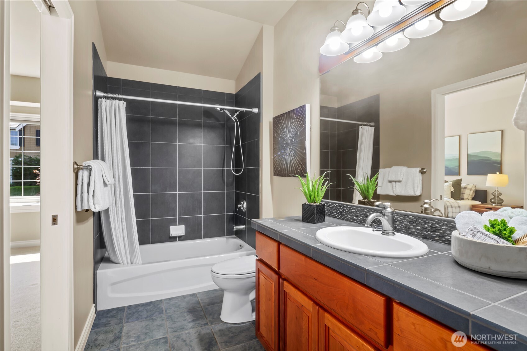 23270 Se 51st Place Property Photo 24