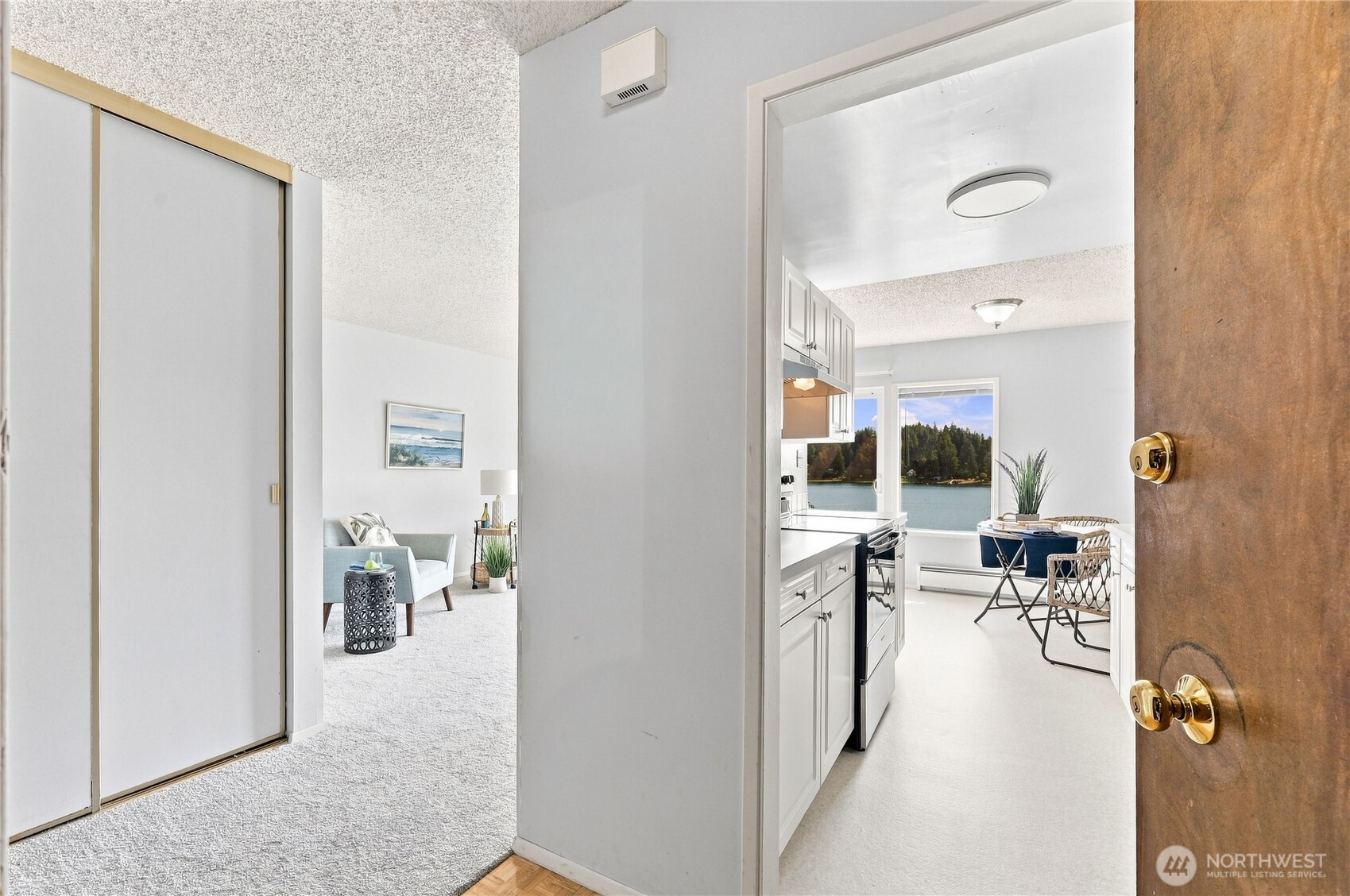 924 Shorewood Drive C28 Property Photo 6