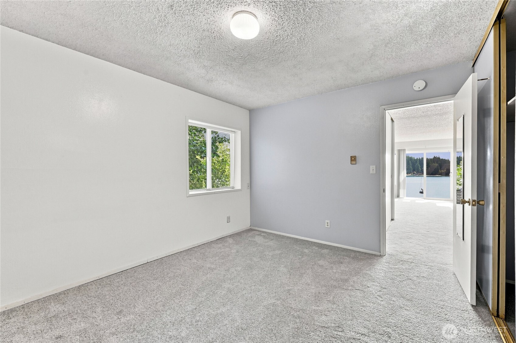 924 Shorewood Drive C28 Property Photo 22