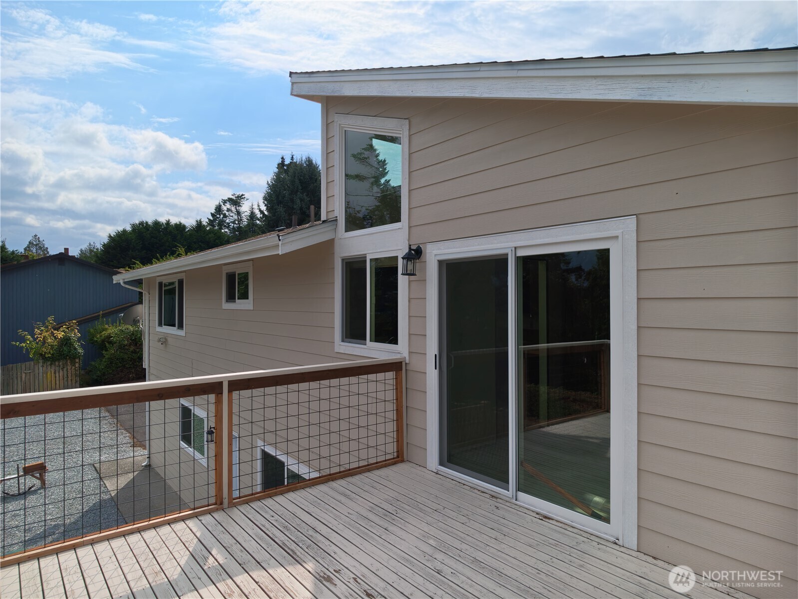 7565 Crescent Lane Property Photo 6