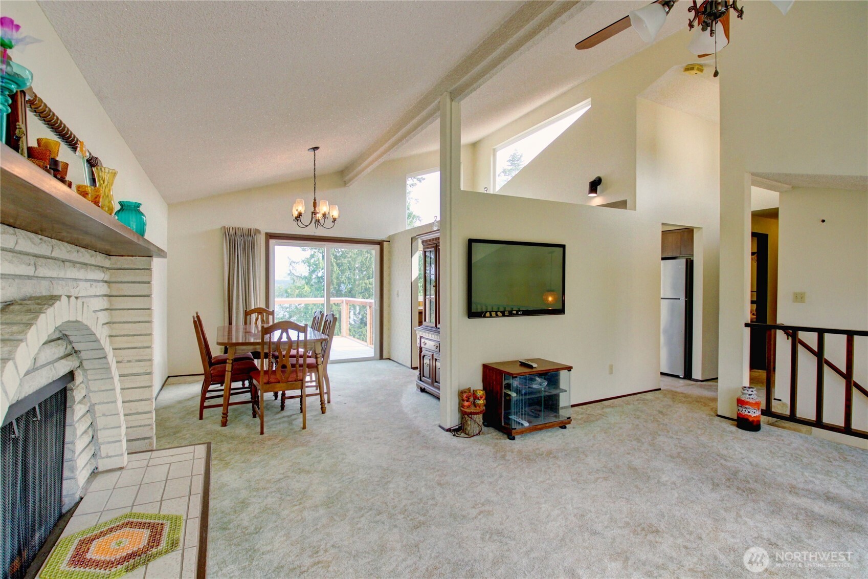 7565 Crescent Lane Property Photo 8