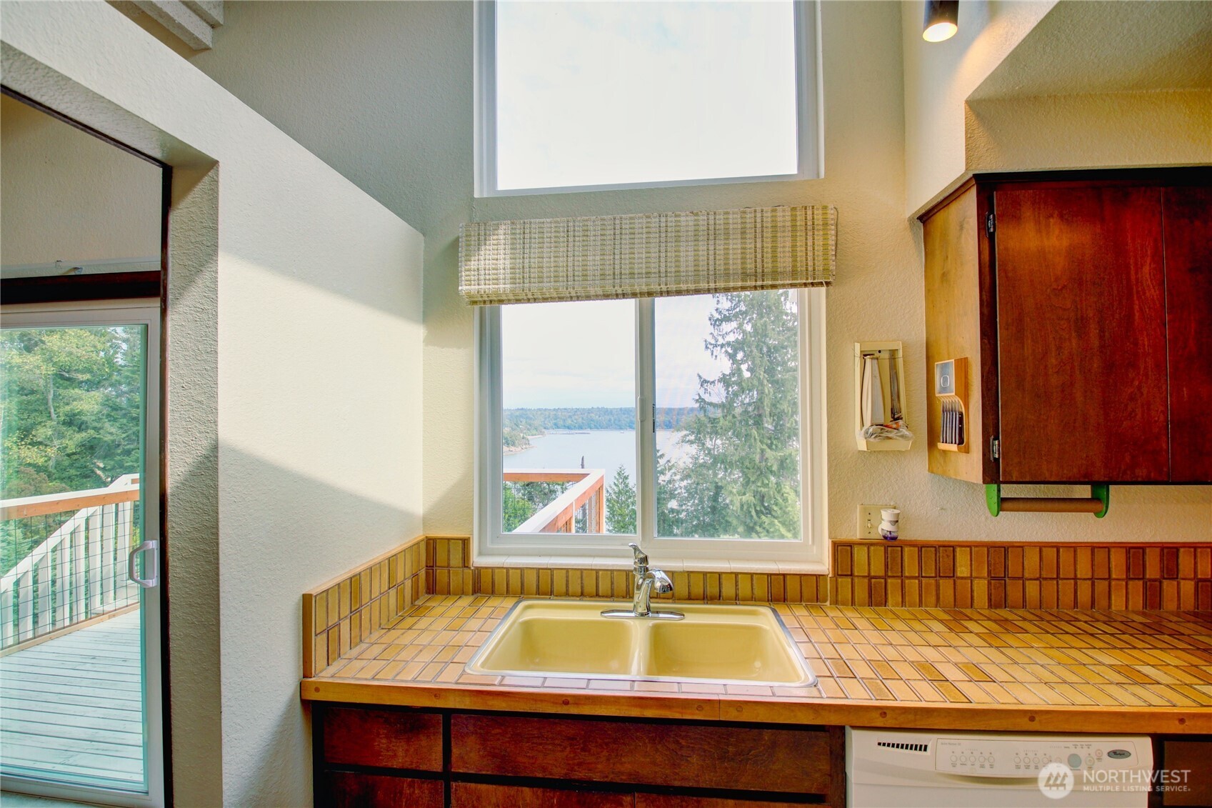 7565 Crescent Lane Property Photo 12