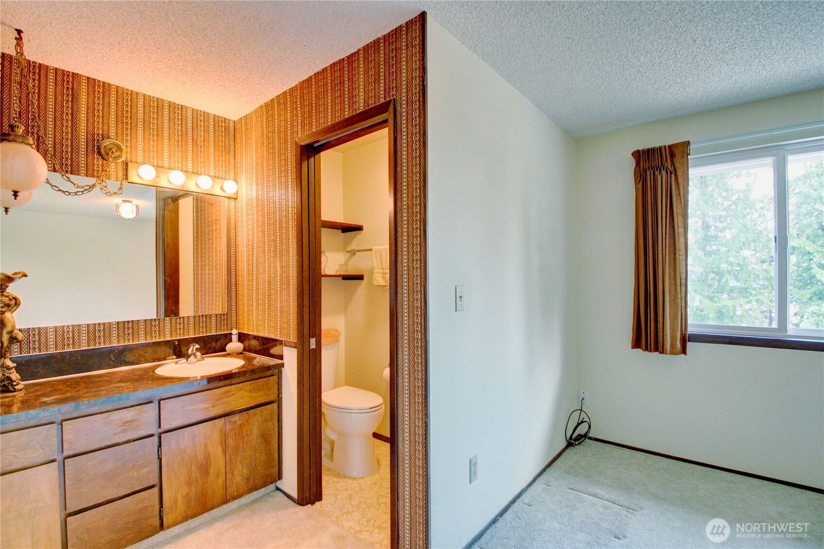 7565 Crescent Lane Property Photo 13