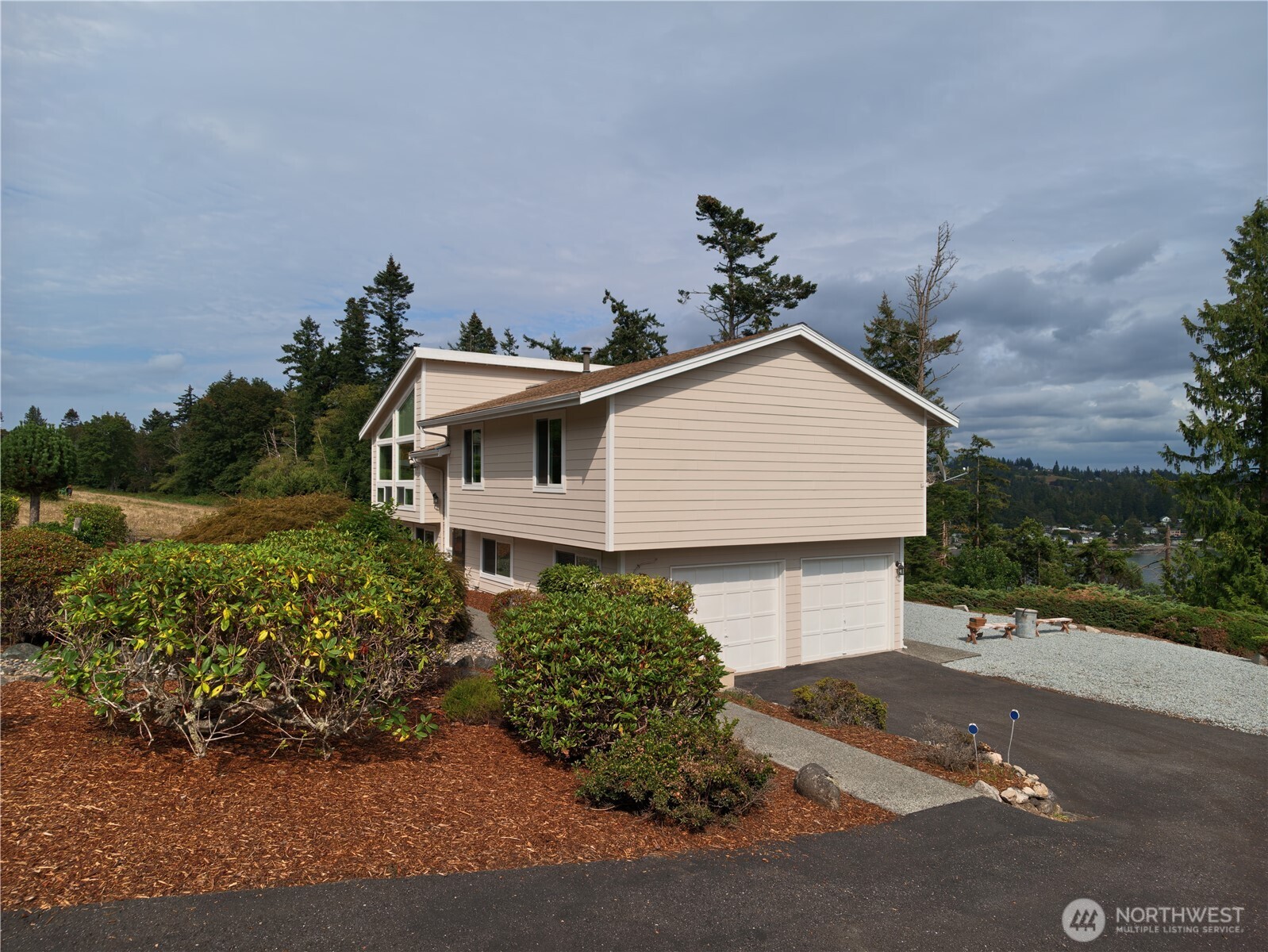7565 Crescent Lane Property Photo 16