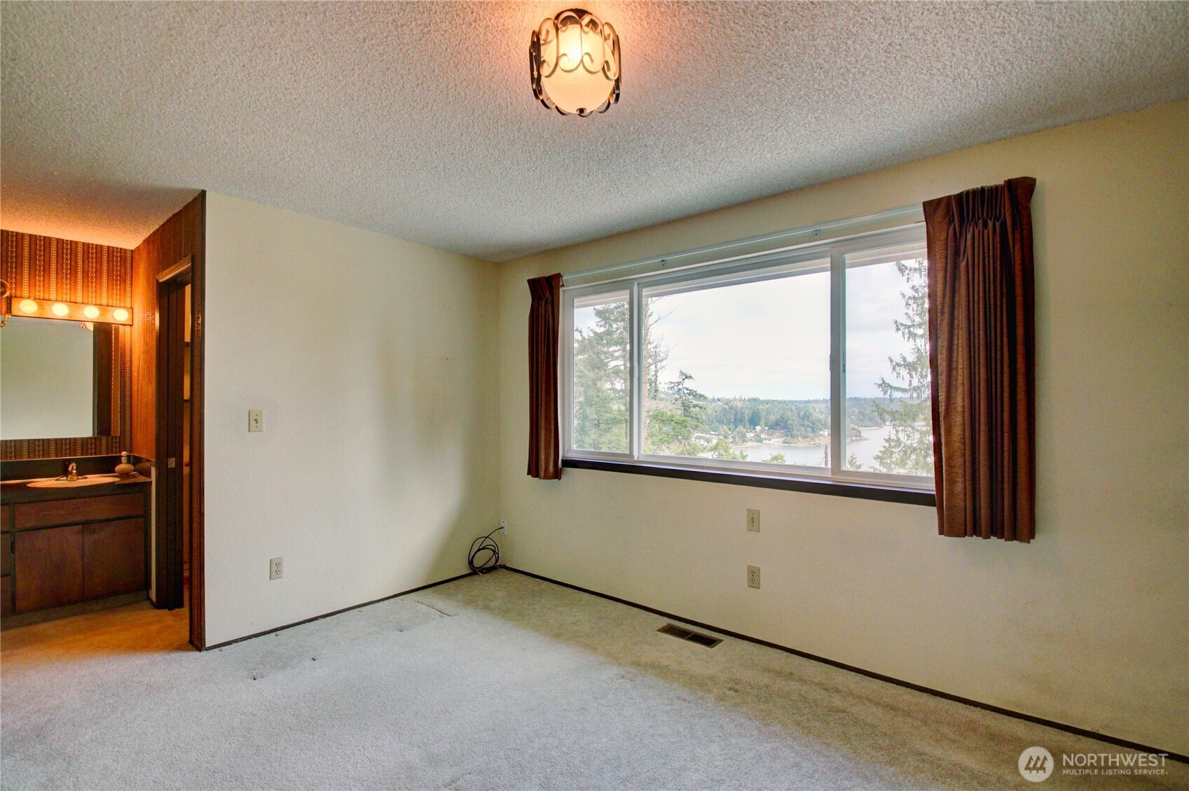 7565 Crescent Lane Property Photo 24