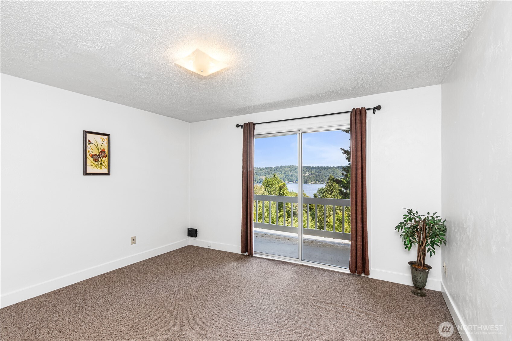 12340 Sand Point Way Property Photo 3