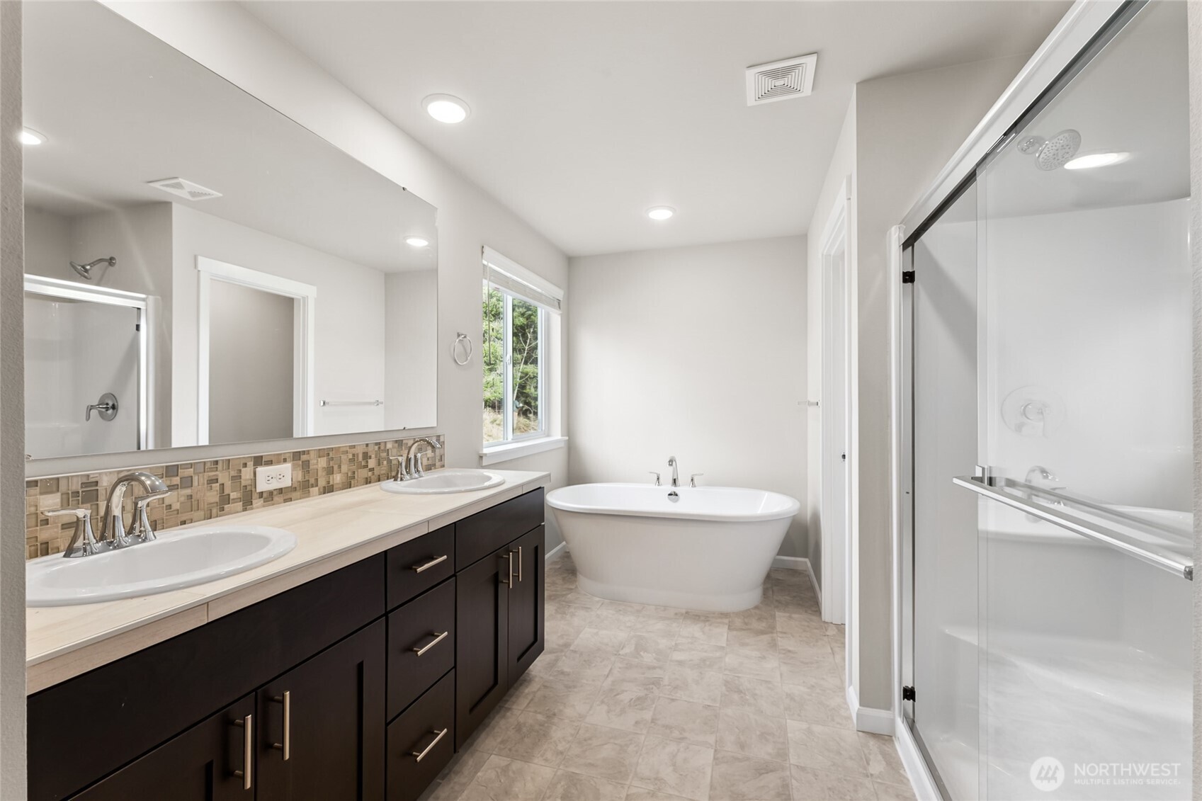 14210 Jensen Drive 354 Property Photo 21