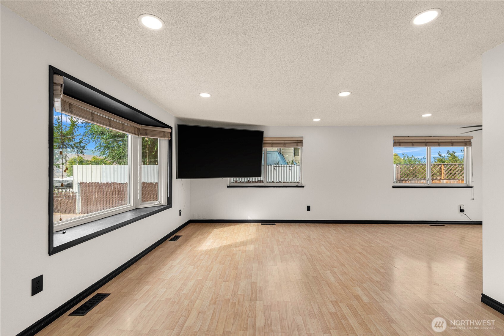 2207 Grant Road Property Photo 8