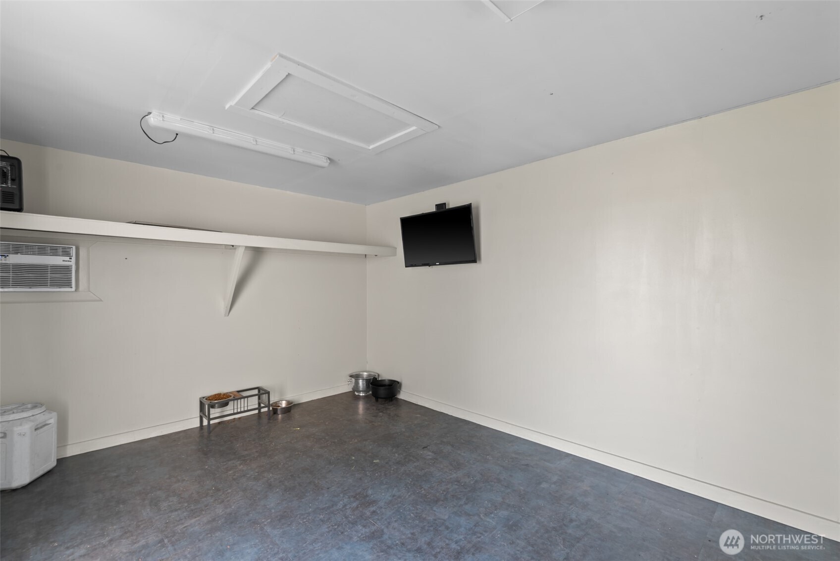 2207 Grant Road Property Photo 29